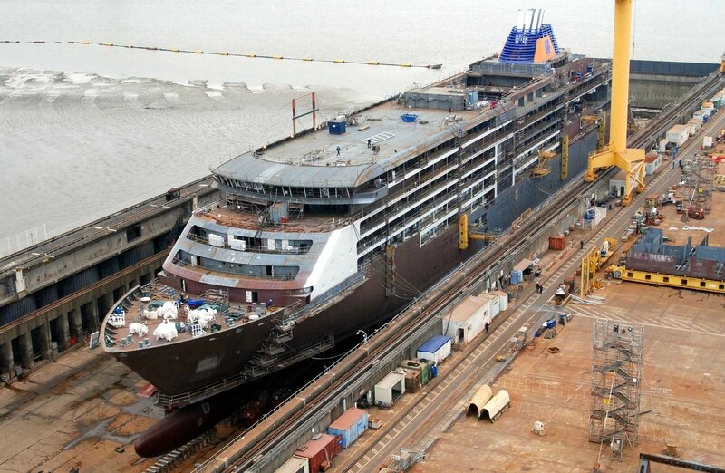 STX : une décision qui soulève le problème du devenir de l’industrie en France Chantier naval STX St-Nazaire 1