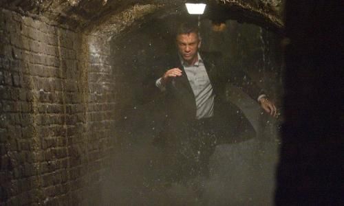 Daniel Craig est James Bond