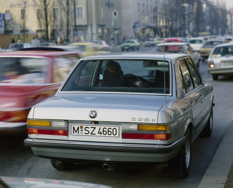 BMW-525e-08