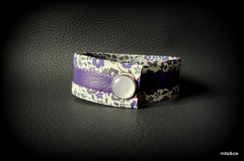 bracelet-bracelet-en-cuir-violet-et-liberty-5511243-dsc07414-001-a99995-90671_big