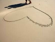 coeur sur plage