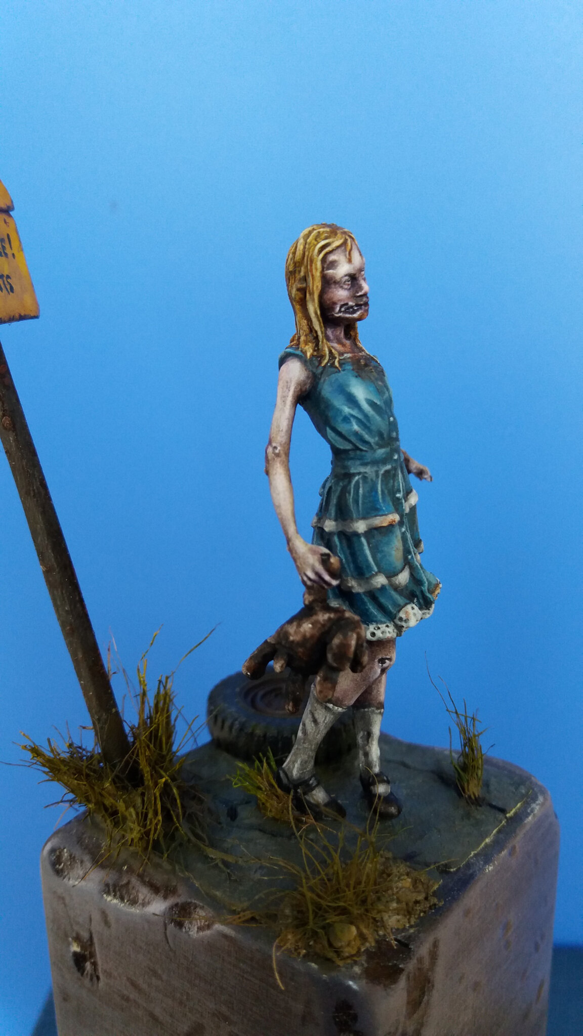 zombie girl - knight models FINIE 109842299_o