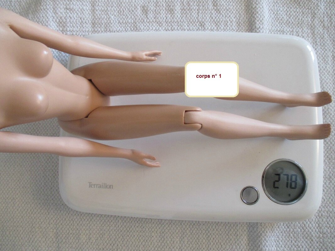 Le poids des mannequins Tonner 40cm..... 96670263_o
