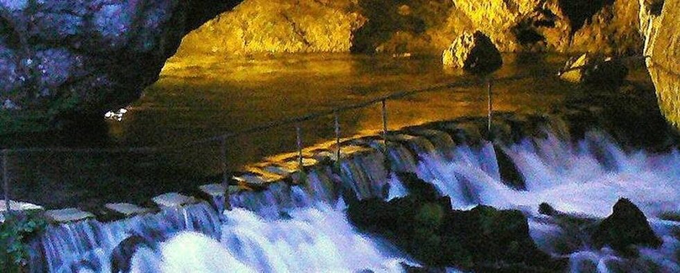 La Fontaine Intermittente de Fontestorbes Ariège - Site Officiel