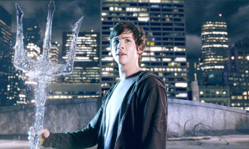 Logan Lerman est Percy Jackson