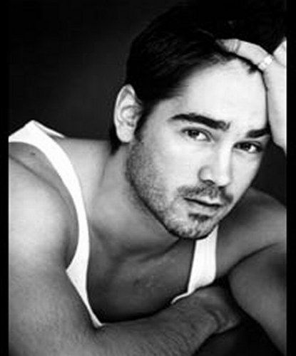Colin Farrell - POUR COMMUNIQUE...