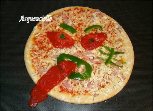 Pizza d'Halloween 47955324_m