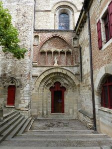 L'entre de la catdrale Saint Etienne
