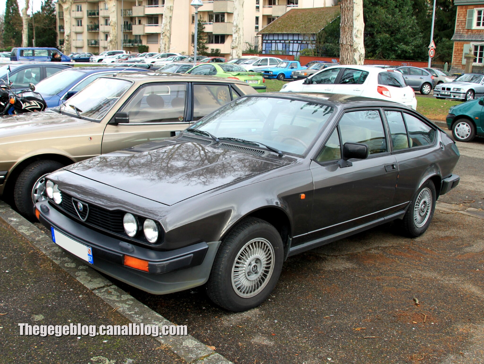 Alfa romeo alfetta GTV 2