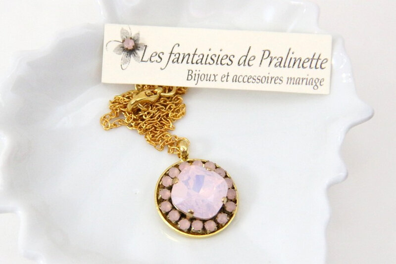 bijoux-mariage-soiree-pendentif-berenice-cristal-rose-opal-et-doré-intemporel