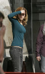 91824_celeb_city_org_Emma_Watson_on_the_set_of_Harry_Potter_The_Deathly_Hallows_04_122_39lo