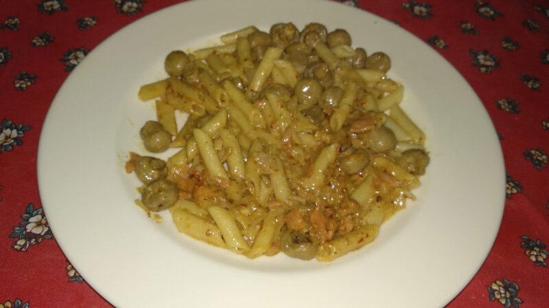 Macaroni aux palourdes à la crème de bleu et champignons