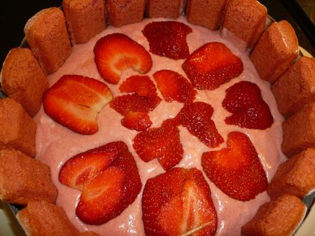 Charlotte aux fraises (8)