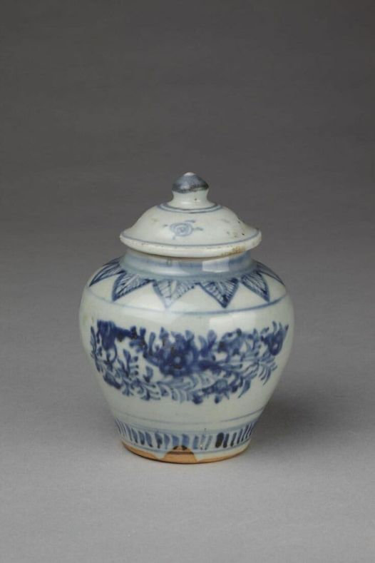 Jar and lid, China, Ming dynasty, Hongzhi period (1488-1505)
