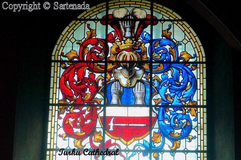Turun_Cathedral_Stained_glass_Vitrales_Vitrail_ (1)