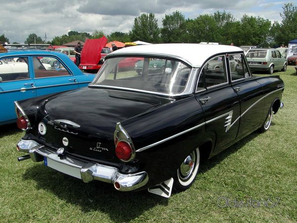 Ford Taunus 17M P2 De Luxe berline 4 portes 1960 4