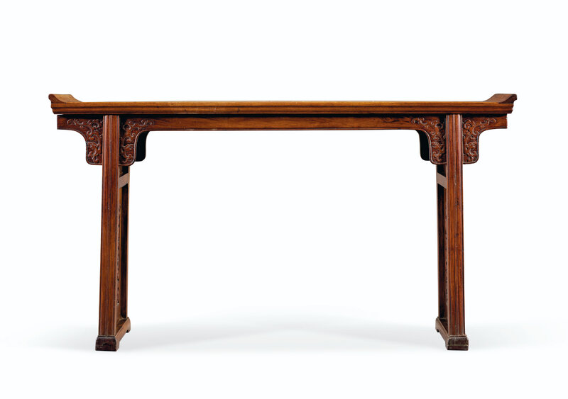 2021_NYR_19401_0839_000(a_very_rare_huanghuali_trestle-leg_table_18th_century121332)