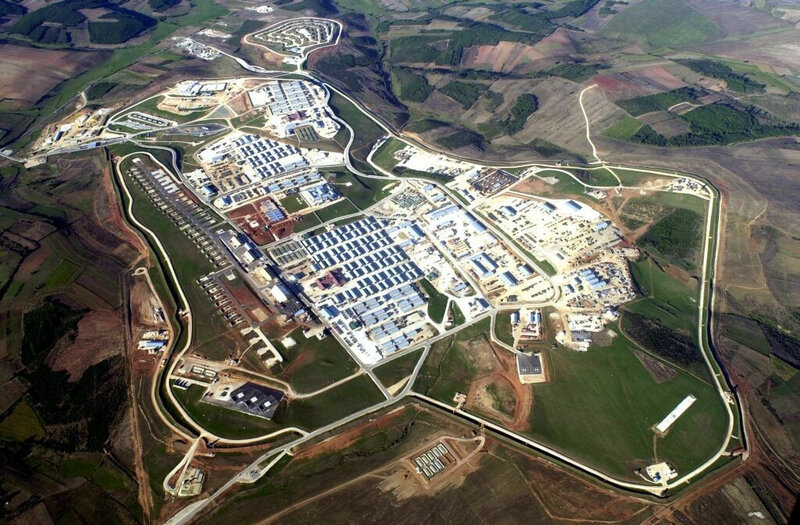 Camp_bondsteel_kosovo