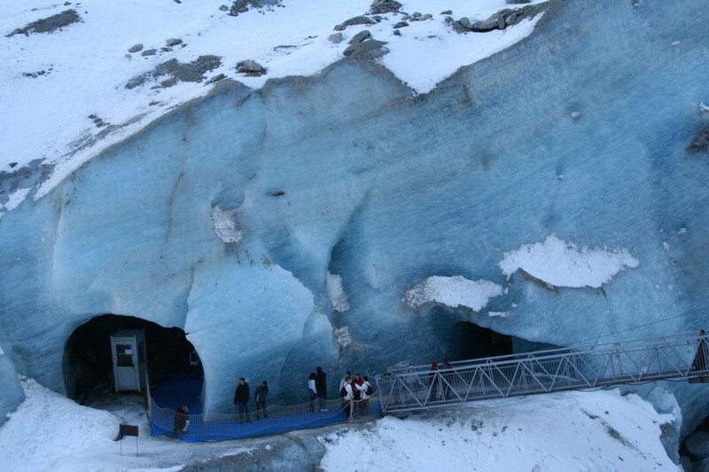 Photo-mer-de-glace-grotte-hérésie