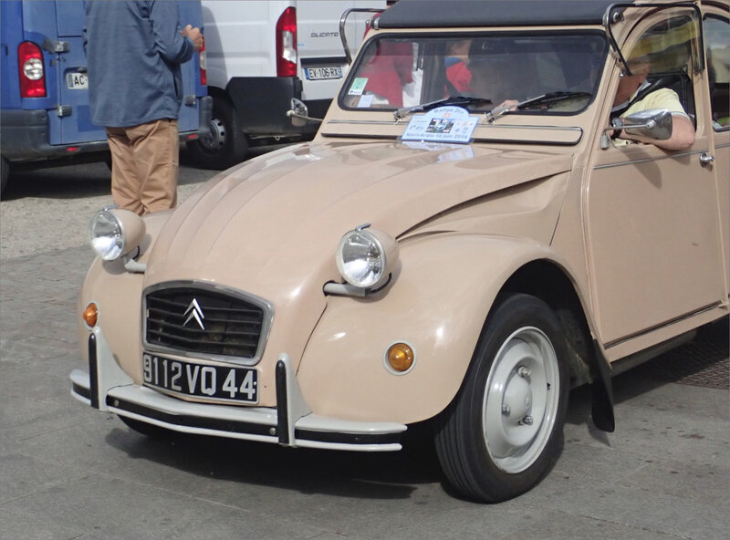 Niort 2 CV plaque VQ 160619