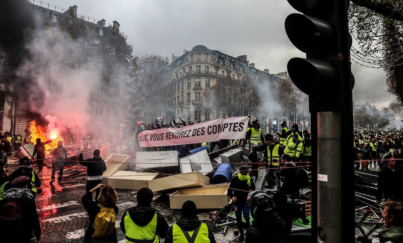 Gilets Jaunes Barricade