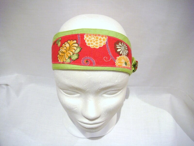 Bandeau fleurs japonisantes verte et rose dessus