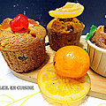 Muffins aux <b>fruits</b> <b>confits</b> et à la cannelle 