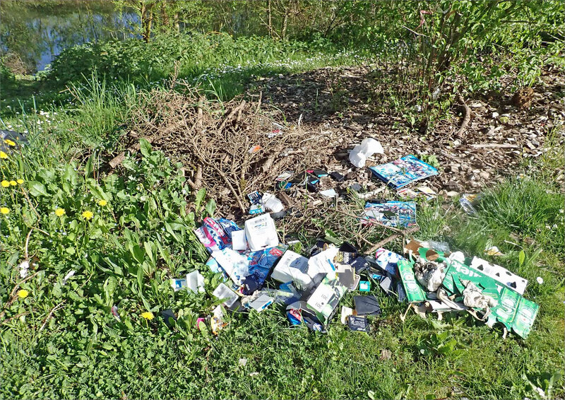 déchets bord rivière 180418