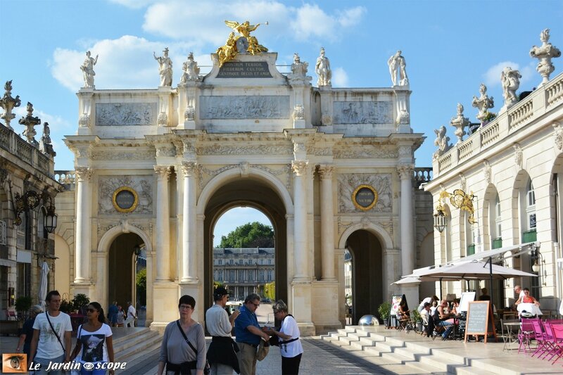 Nancy - La Place Stanislas - Arc de triomphe Héré