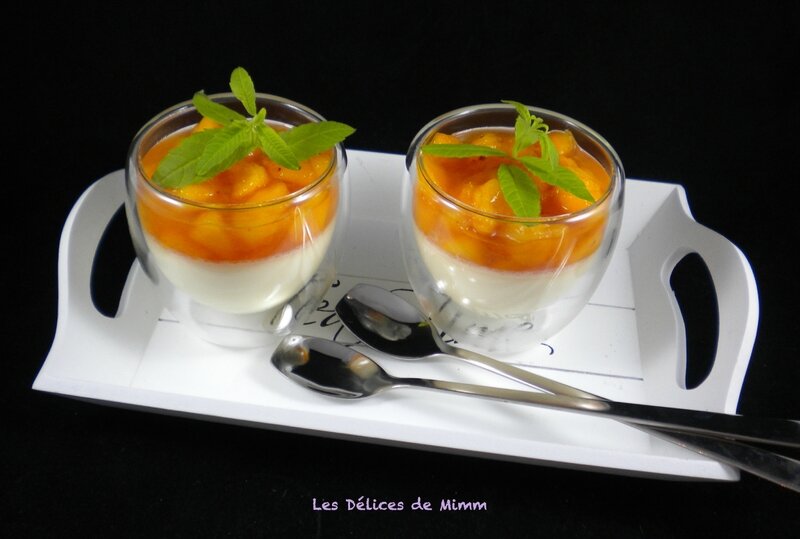 Panna cotta aux pêches et à la verveine 2