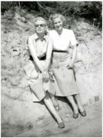 1953s-beach-Marilyn_and_Marguerite_Masi-010-1