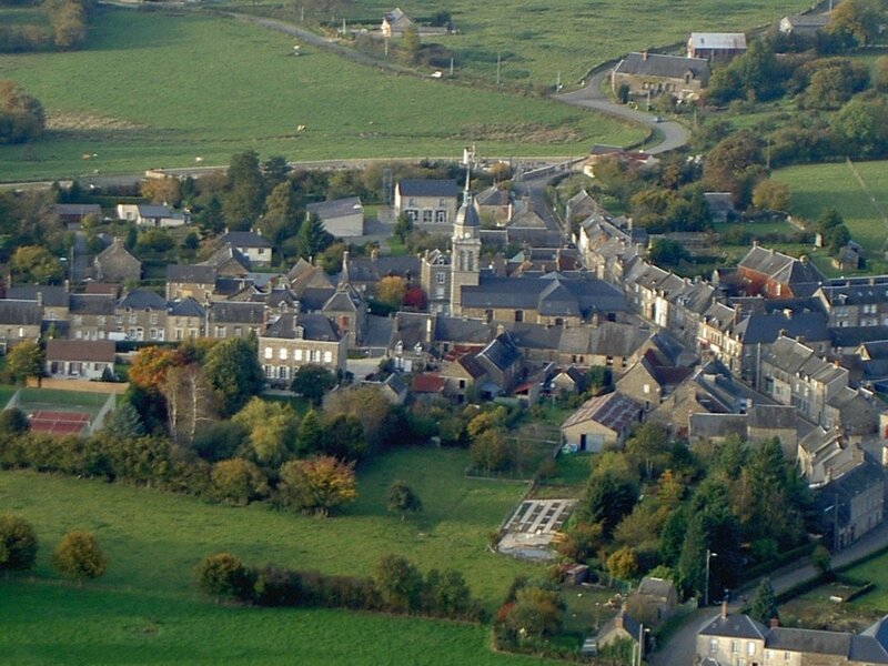 vue_aer_montg_bourg_comp