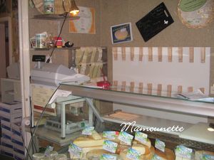 Laiterie_fromagerie_de_Maillezais_en_Vend_e_002
