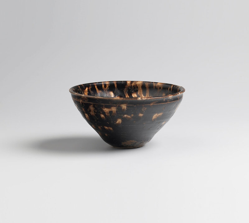 ‘Tortoiseshell’-glazed Tea-bowl, Southern Song period, 12th - 13th century, Jizhou ware, Yonghe kilns, Ji’an, Jiangxi province. Diameter: 12.0cm. © Eskenazi. 