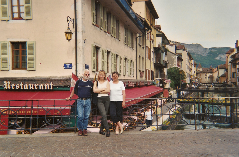 Annecy 2002 - Daniel Danièla et Nadette dans le vieux Annecy
