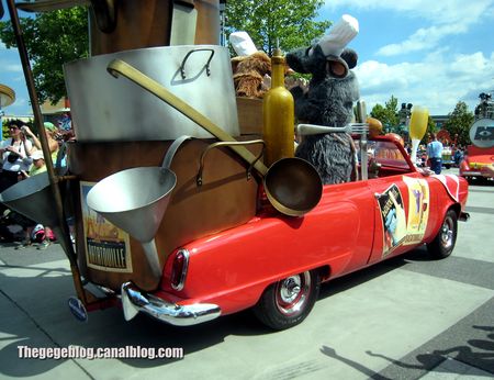 Studebaker champion convertible de 1950 (Ratatouille)(Eurodisney) 02