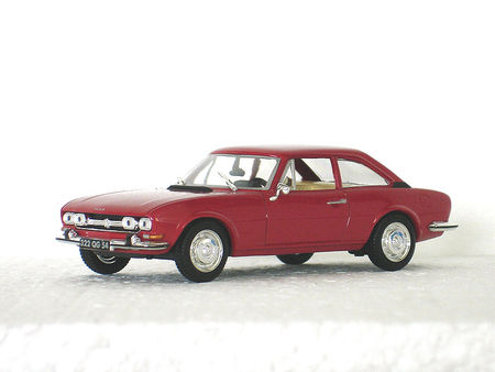 1969_Peugeot_504_coup__dp