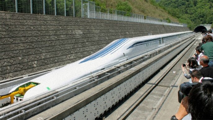 JR MAGLEV PHOTO