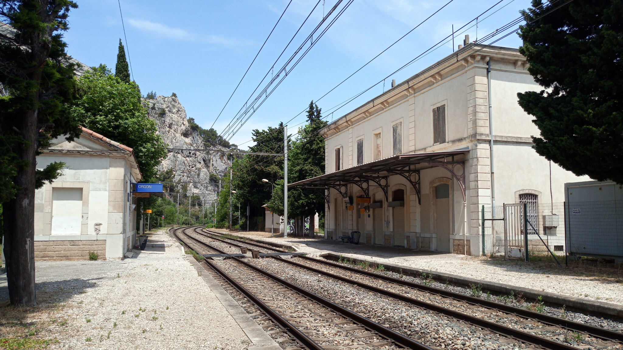 Orgon (Bouches-du-Rhône - 13) 2