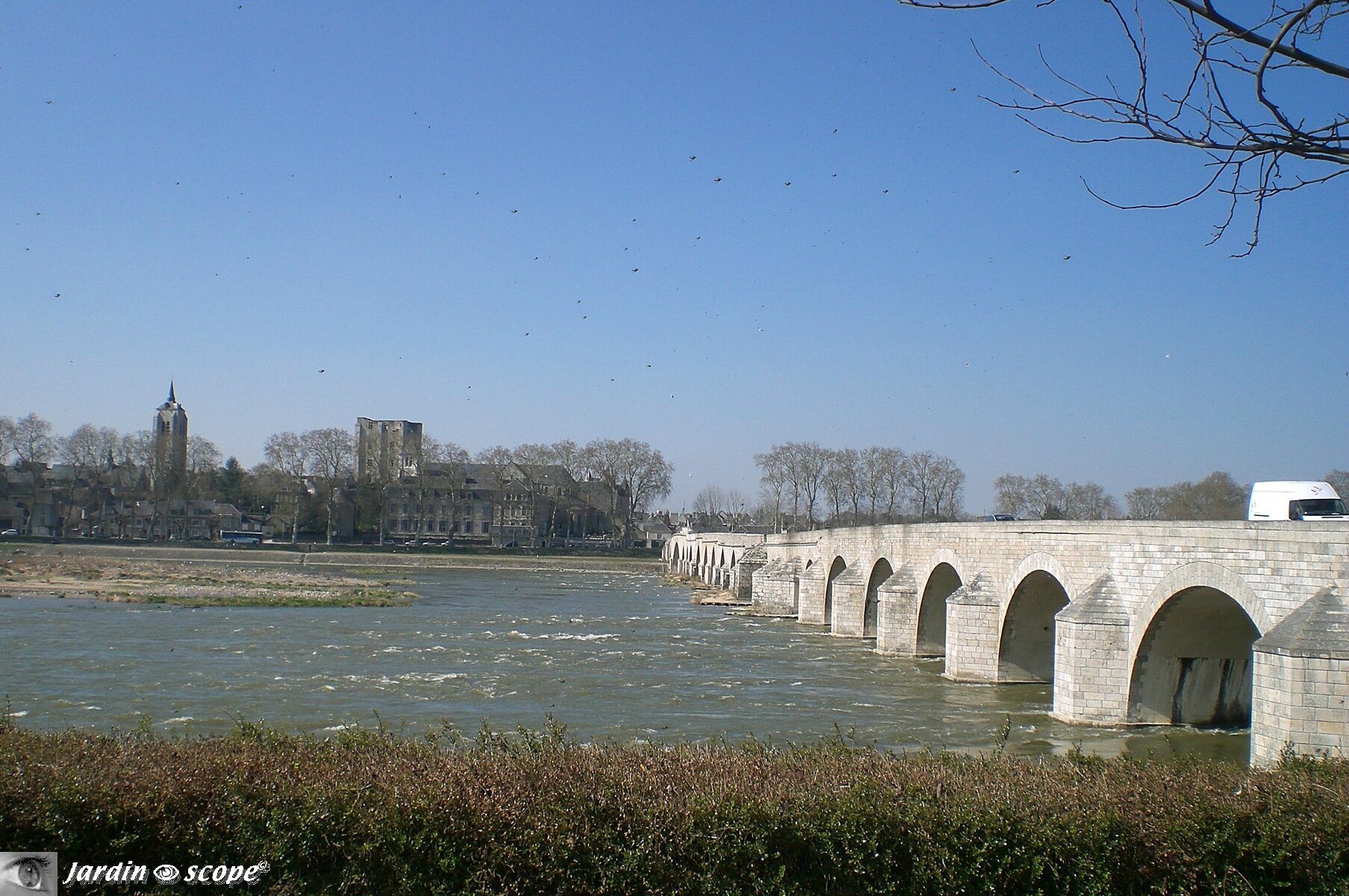 Pont, église et château de Beaugency