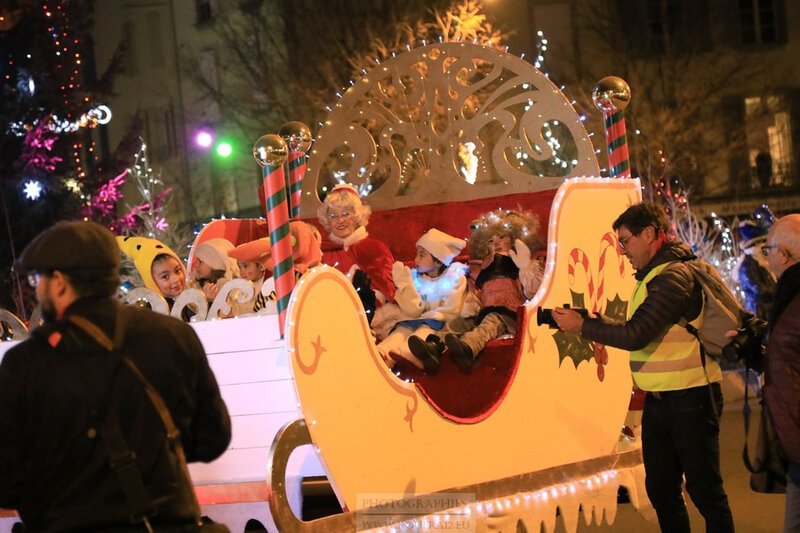 Photos JMP©Koufra 12 - Grande Parade Féérique de Noël - 15122019 - 0525