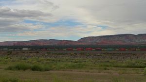 Un long train (1024x576)