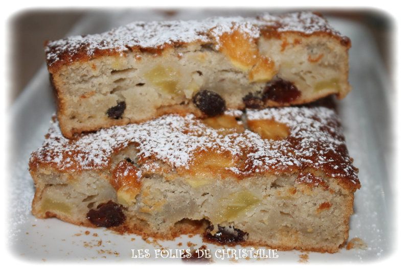 Gâteau moelleux pommes raisins 10