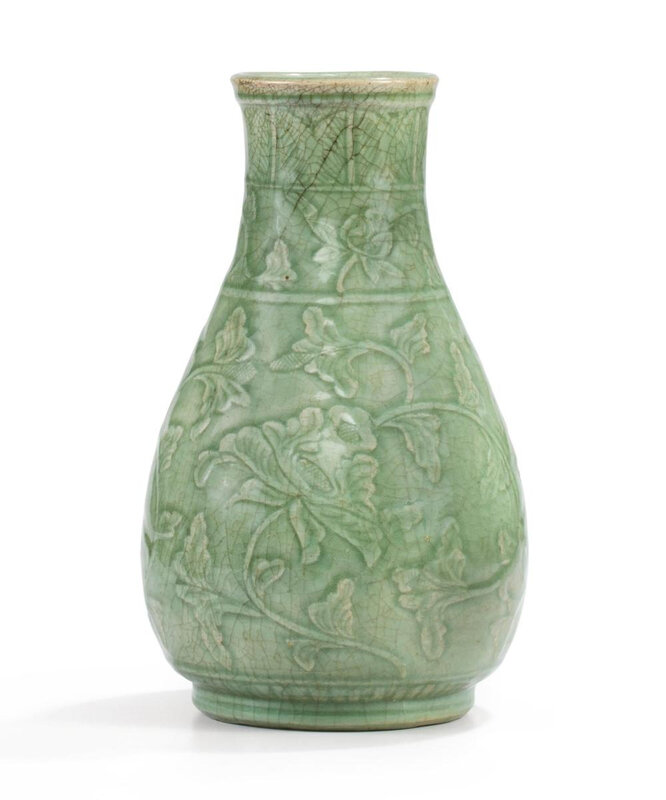 Vase en grès céladon Longquan Début de la Dynastie Ming