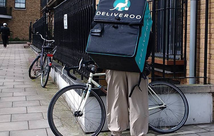 deliveroo-25739651164-750x475