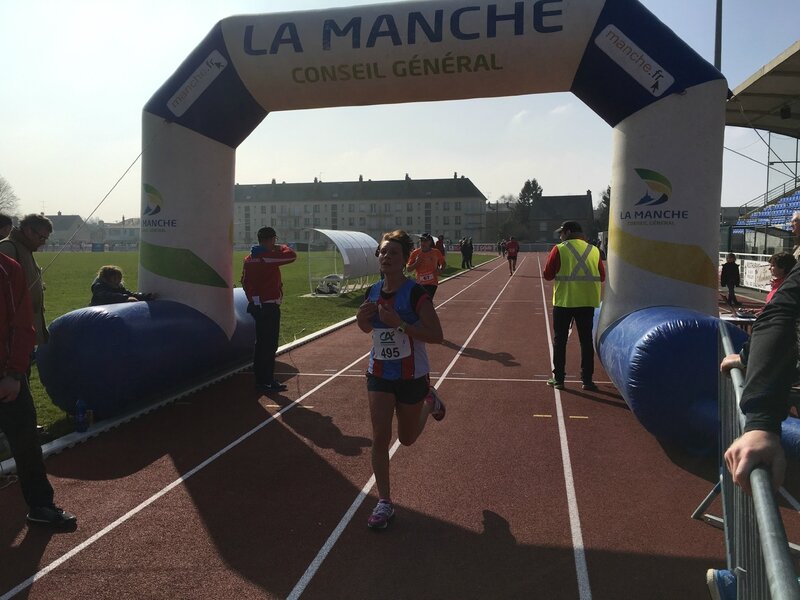 Athletic Club Avranches course 10km 2016 coureurs arrivée