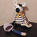#Crochet : Créez vos <b>animaux</b> Amigurumi #36 : Le zèbre studieux