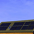 Installer une centrale <b>solaire</b> pour ne plus subir de coupures