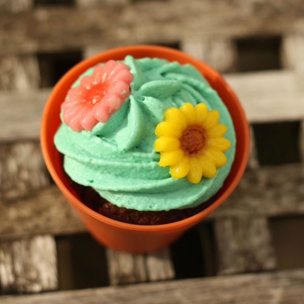 cupcake fleur flowerpot cupcake case blog chez requia cuisine et confidences