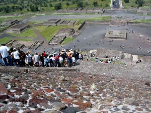 Site_Teotihuacan_cit__des_dieux_2